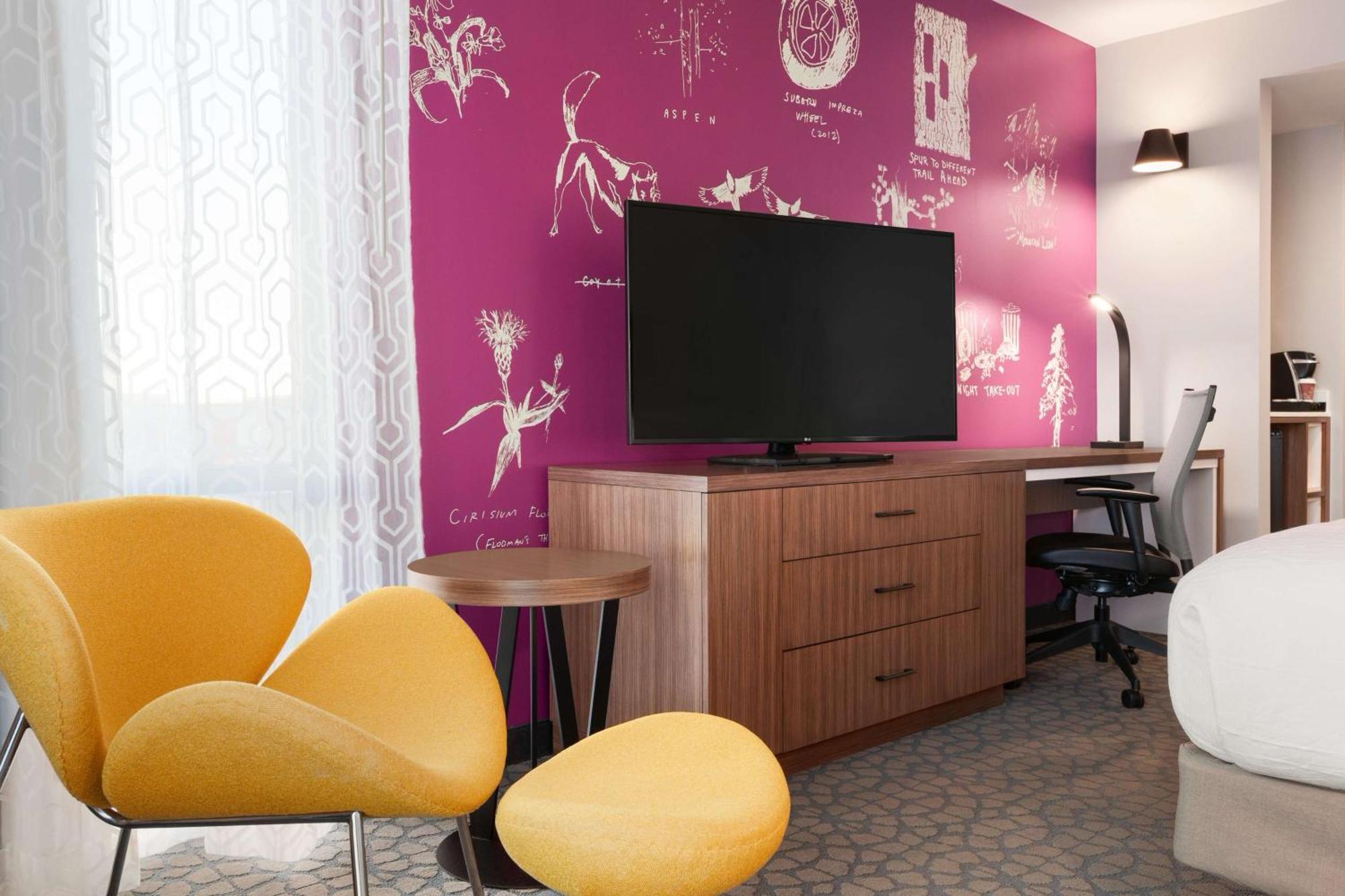 Hilton Garden Inn Боулдер Экстерьер фото