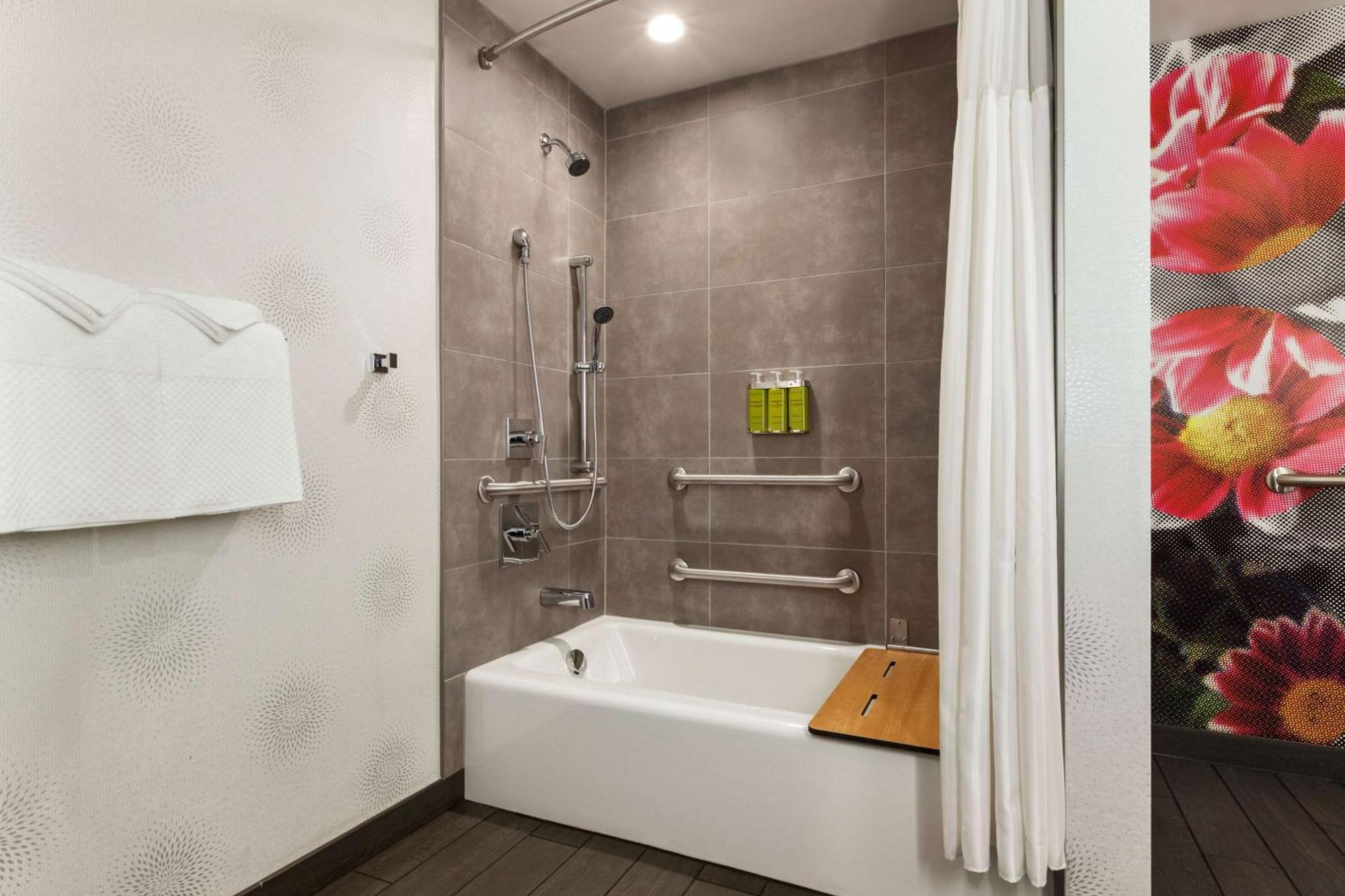 Hilton Garden Inn Боулдер Экстерьер фото
