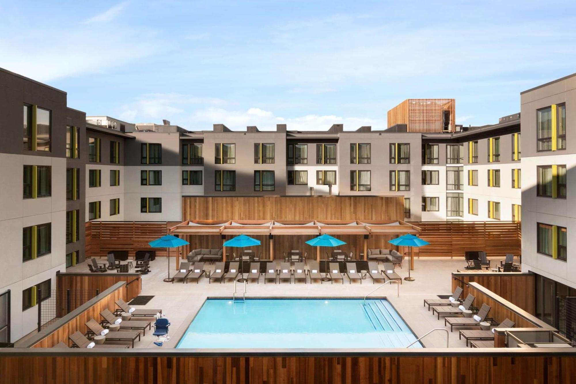 Hilton Garden Inn Боулдер Экстерьер фото